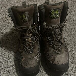 Under Armour Men's Brown and Khaki Boots